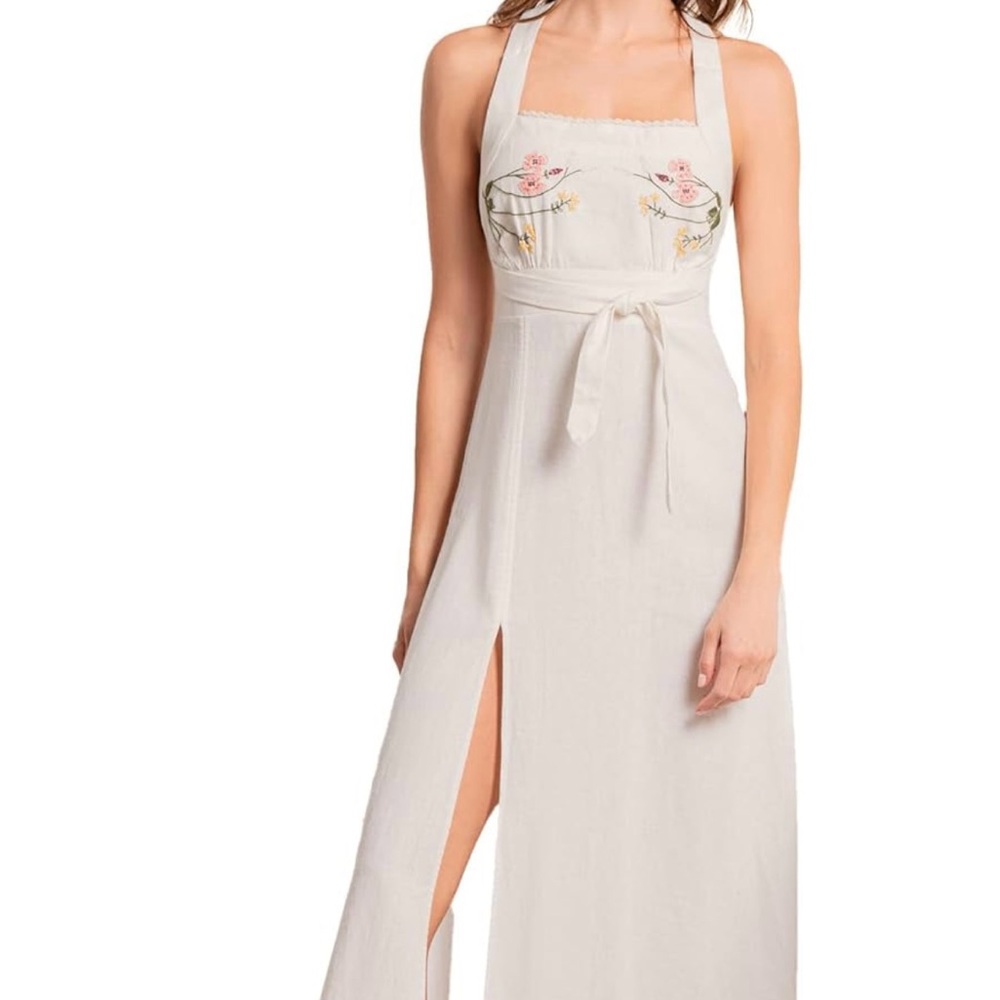 Maaji linen embroidered dress.  Just needs to be steamed! NWT.